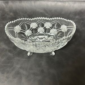 Vintage Crystal Cut Glass Bowl  4 legs,floral design,teeth around top not sharp
